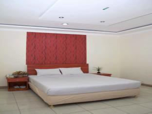 Boulevard Hotel Makassar Exterior foto